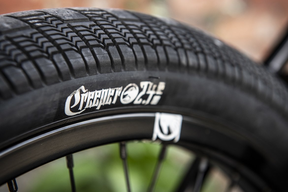 shadow-creeper-tire